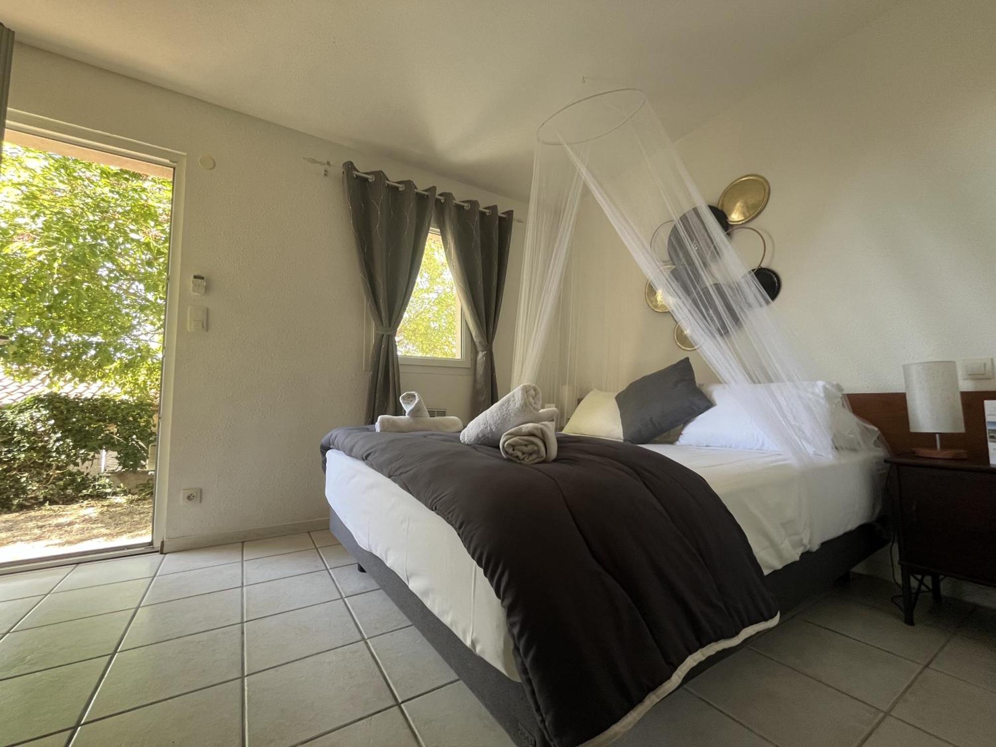 Mont Bouquet Lodge-Residence Hoteliere Brouzet-les-Ales Ngoại thất bức ảnh