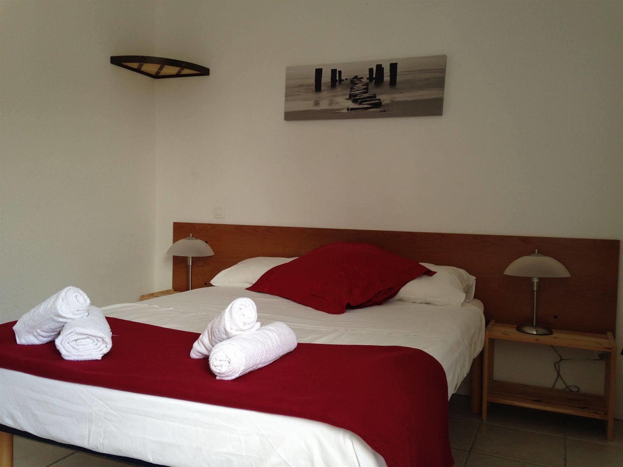 Mont Bouquet Lodge-Residence Hoteliere Brouzet-les-Ales Ngoại thất bức ảnh
