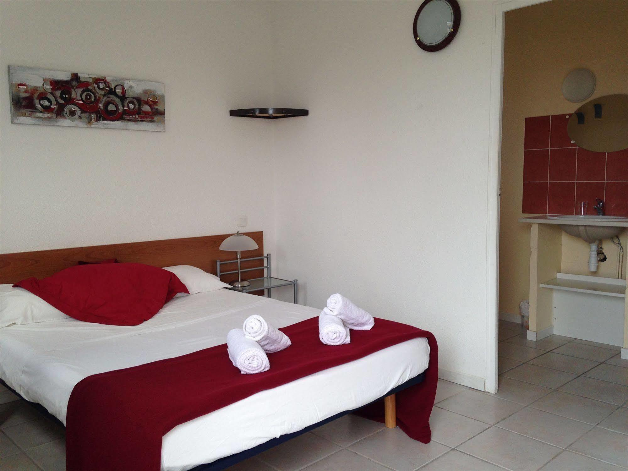 Mont Bouquet Lodge-Residence Hoteliere Brouzet-les-Ales Ngoại thất bức ảnh